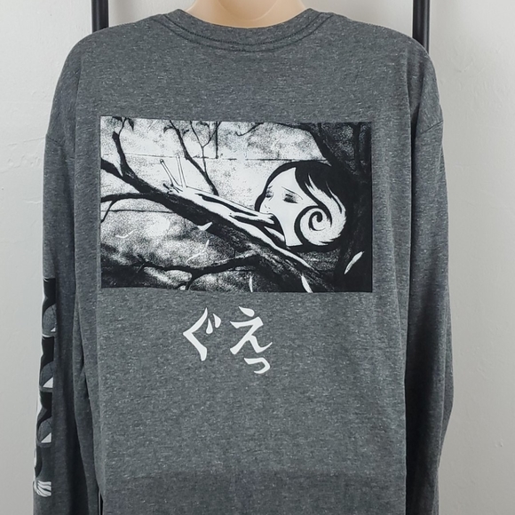 Junji Ito Collection Crunchyroll Ripple Junction gray top t-shirt women size L - Picture 3 of 7